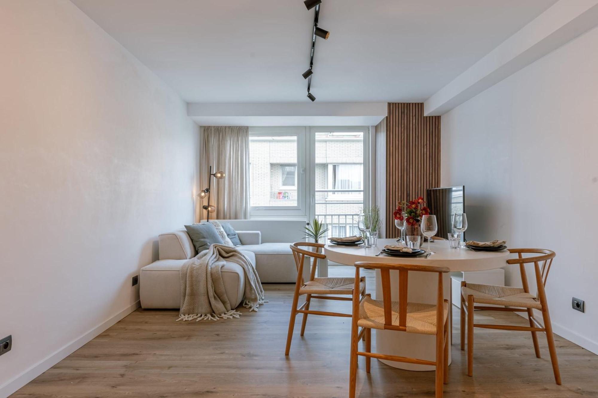 Oom-be-ost-wars-3 Appartement *